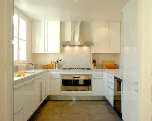 Modern-small-kitchen-u-shaped-style-white-cabinets-design