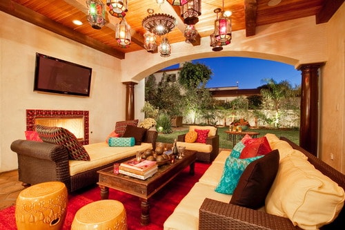 Moroccan-Interior-Colors-Mediterranean-Patio-Home-Interior-Design-Ideas
