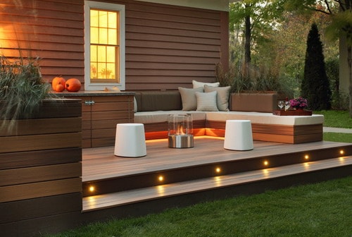 Decorating-Transitional-Patio-Small-Backyard-Wooden-Decks-Ideas