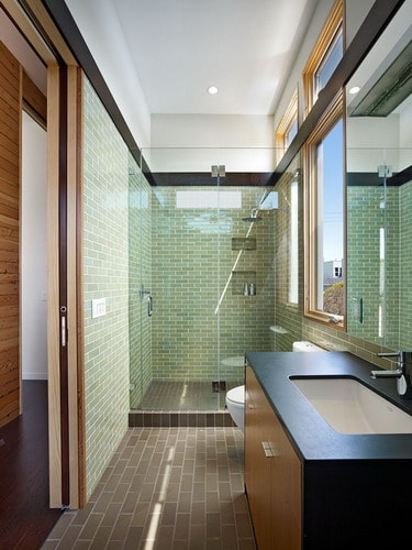 Green-wall-tiles-long-narrow-contemporary-bathroom-ideas