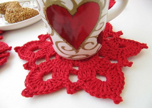 table-decoration-diy-snowflake-crochet-red-teacup-simple-coaster