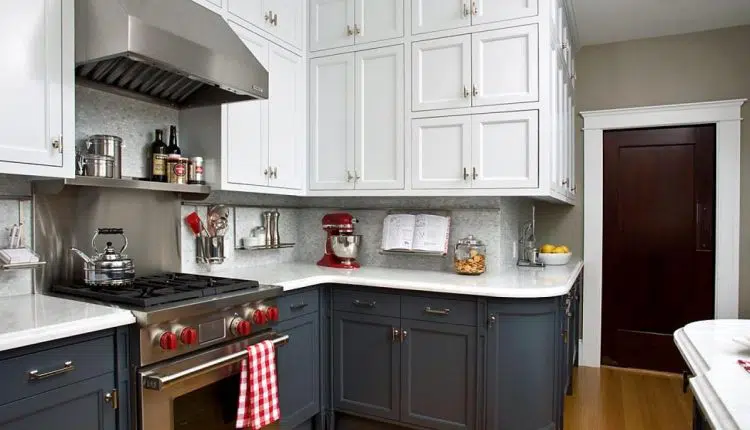 two-tone-kitchen-cabinets-in-a-small-kitchen